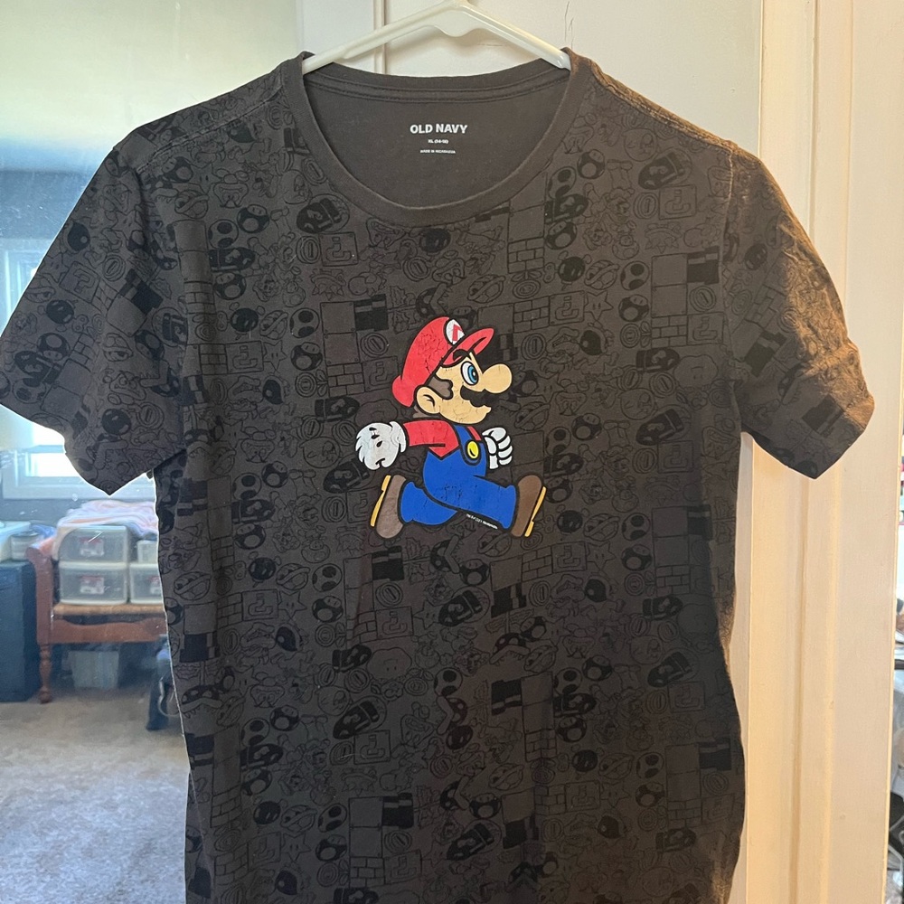 Old Navy Black Graphic T-Shirt
